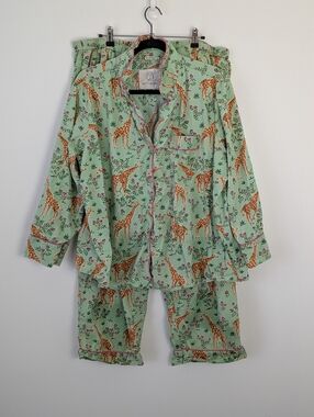 Printfresh Grazing Giraffe Long Sleeve Pajama Set Size 1X